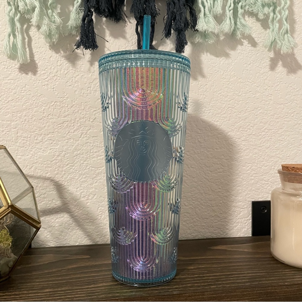 Starbucks 2022 Spring Mermaid Scales Iridescent Cold Cup Venti